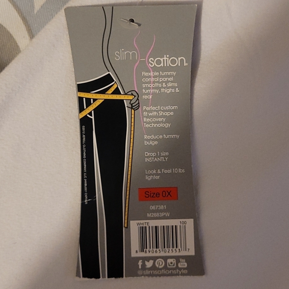 Slim-sation Tummy control top panel white Capri stretch flat front Plus Pull on - Picture 5 of 7